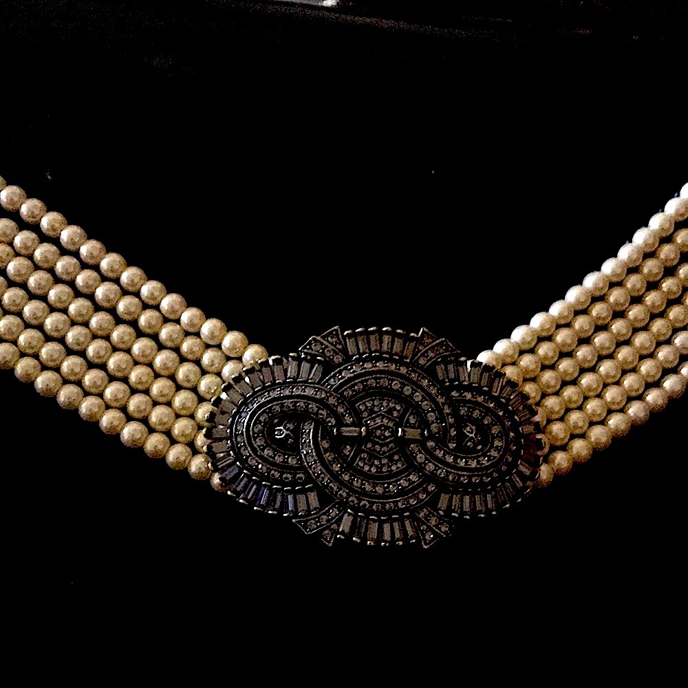 Heidi Daus choker